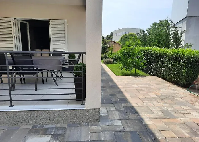 Holiday Home Bajlo Apartment With Three Bedrooms