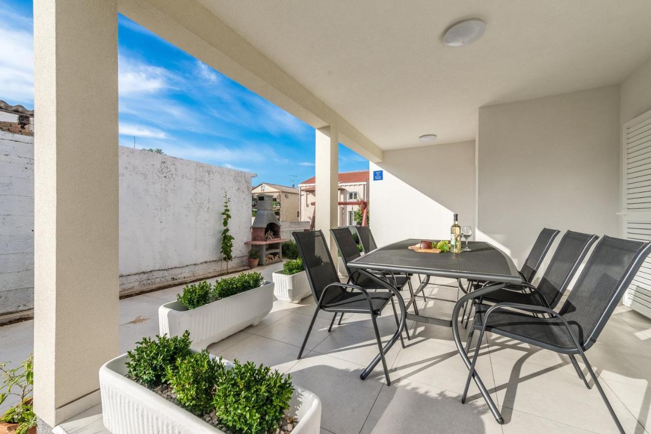 Bajlo With Three Bedrooms * Zadar