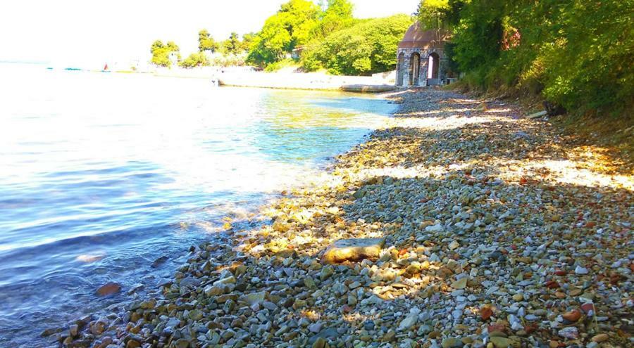 Bajlo With Three Bedrooms Zadar